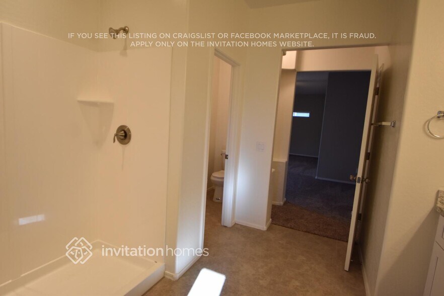 Building Photo - 17727 W Banff Ln