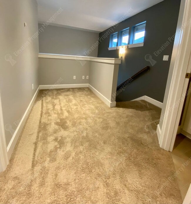 Building Photo - 3-BR Craftsman home in NE Bend- Boyd Acres