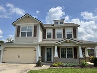 Building Photo - 4/2.5 Beautiful Nashville Craftsman in Nas...