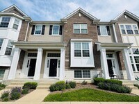 Building Photo - 2933 Madison Dr