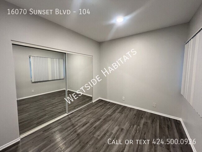 Building Photo - 16070 Sunset Blvd