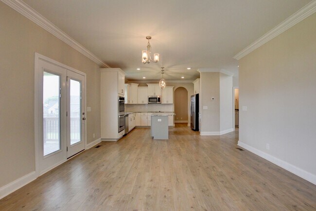 Building Photo - 230 Cotoneaster Ln