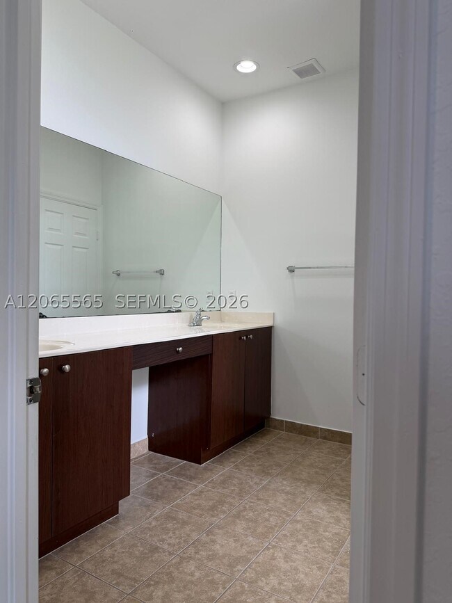 Building Photo - 4017 SW 149th Ct