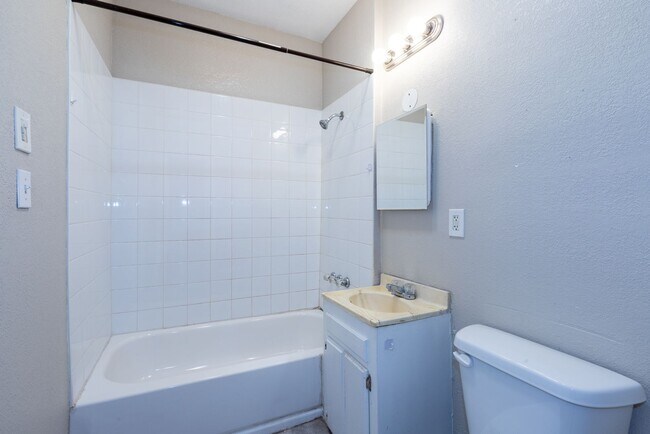 Building Photo - SECTION 8 WELCOME - NEWLY RESTORED - 2 BEDROOM - HARDWOOD FLOORS