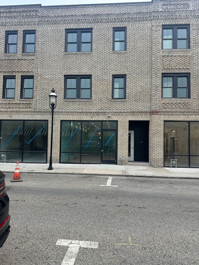 Building Photo - Welcome to the Oswalds Place Apartments!