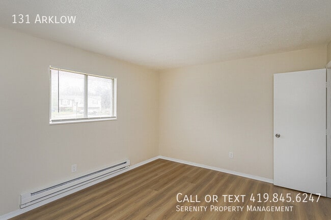 Building Photo - 131 Arklow-