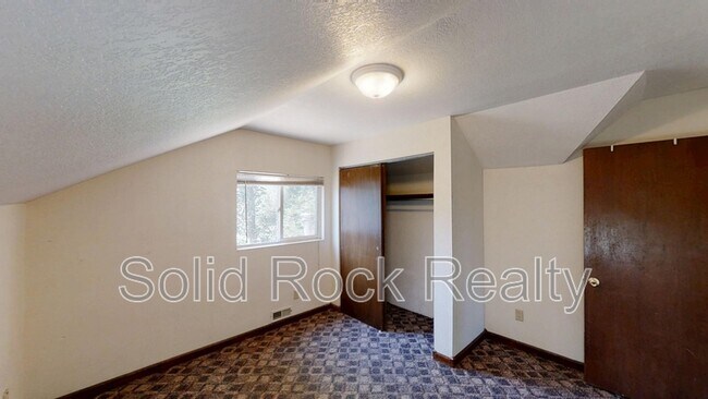 Building Photo - 511 E Cache La Poudre St