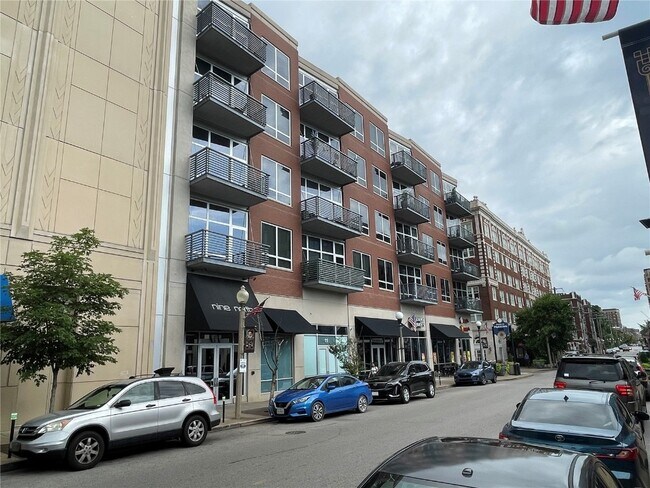 Building Photo - 9 N Euclid Ave