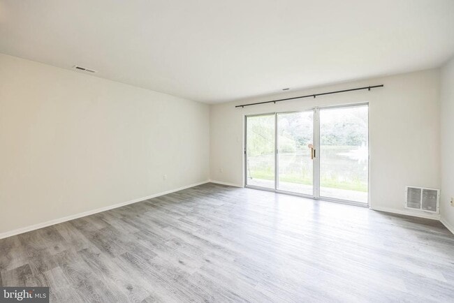 Building Photo - 905 Rabbit Run Rd