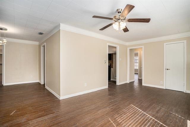 Building Photo - 3562 South Dr