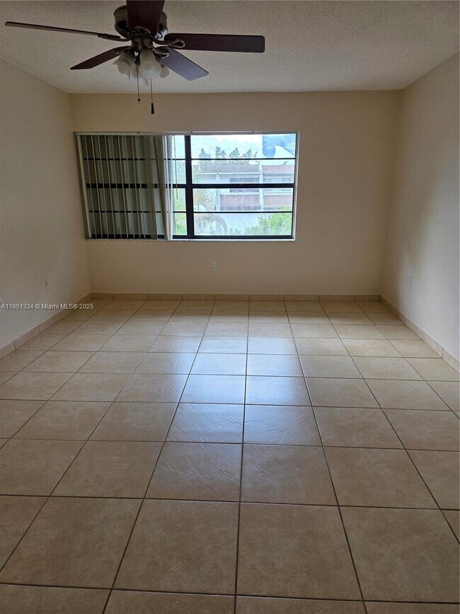 Building Photo - 6945 SW 111th Ct