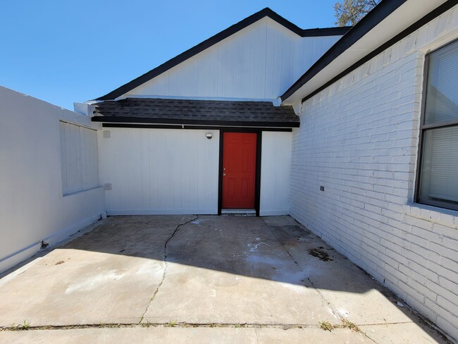 Primary Photo - 6732 Avenue V