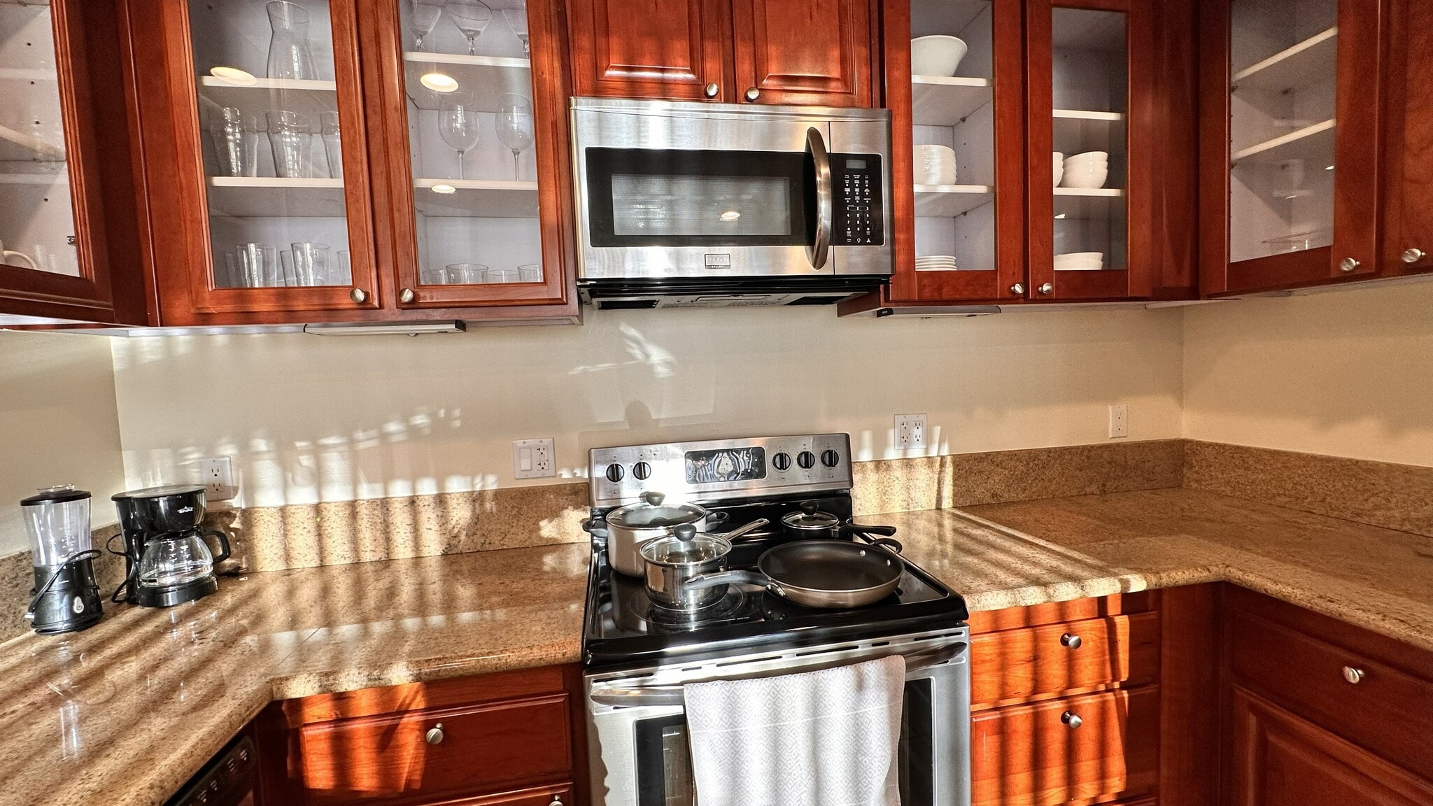 Building Photo - 450 N Arlington Ave