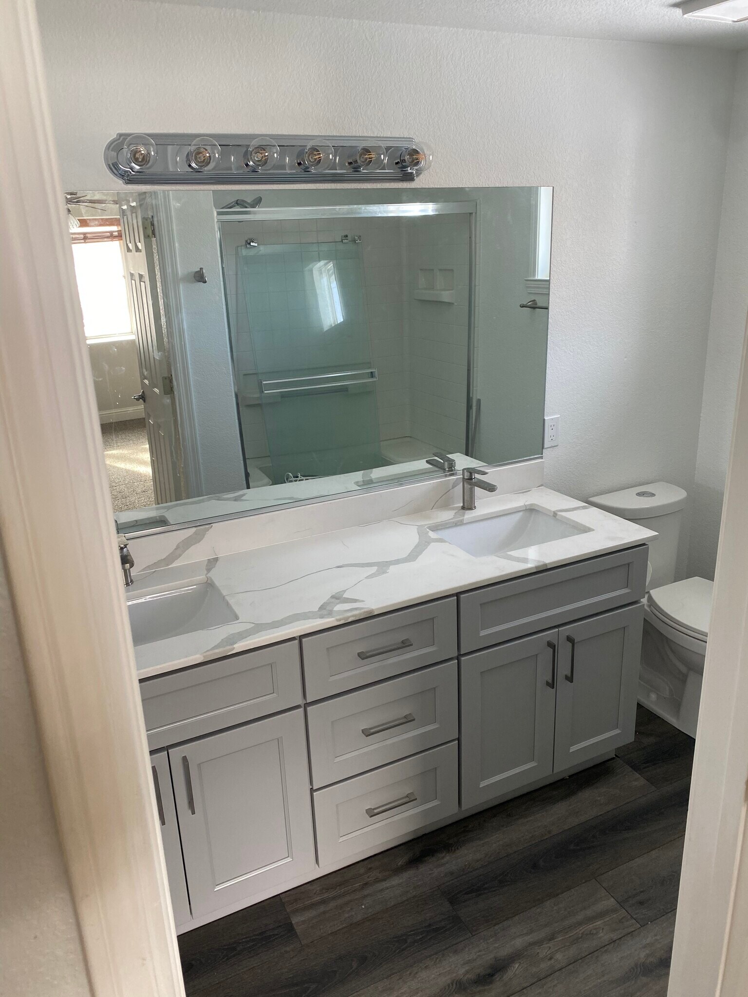 Master Bathroom - 17110 Waxwing Ct