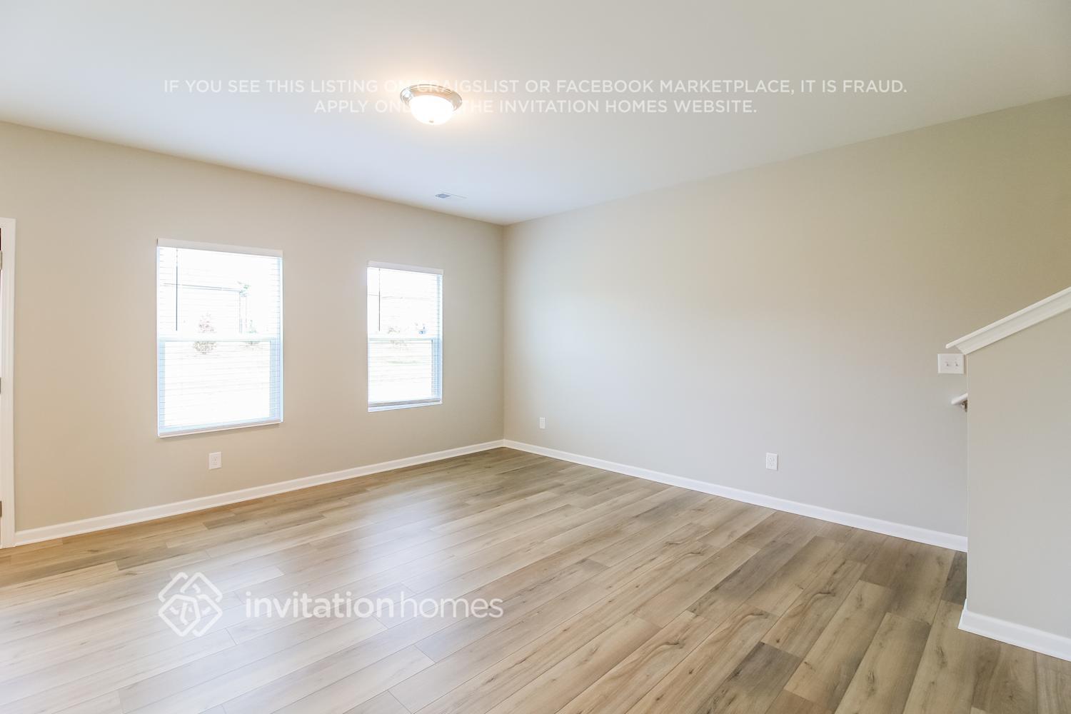 Building Photo - 2089 Boxwood Cir