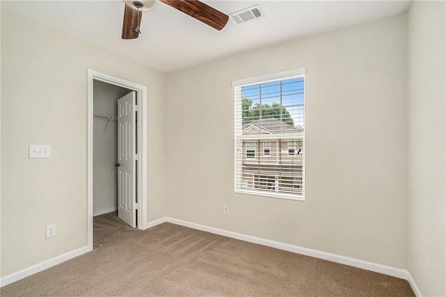 Building Photo - 3660 Roseman Landing