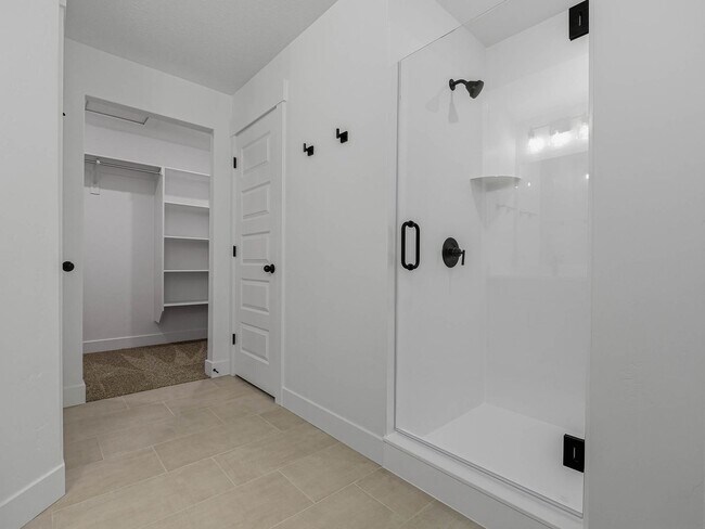 Building Photo - RES_VANDERWATT_866