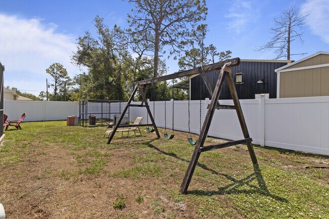 Building Photo - 3453 Ikola Ave