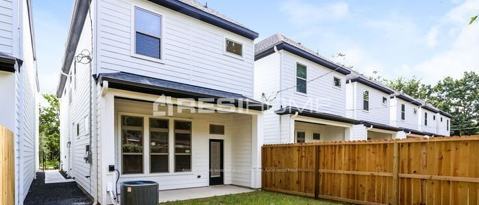 Building Photo - 3036 Truxillo St