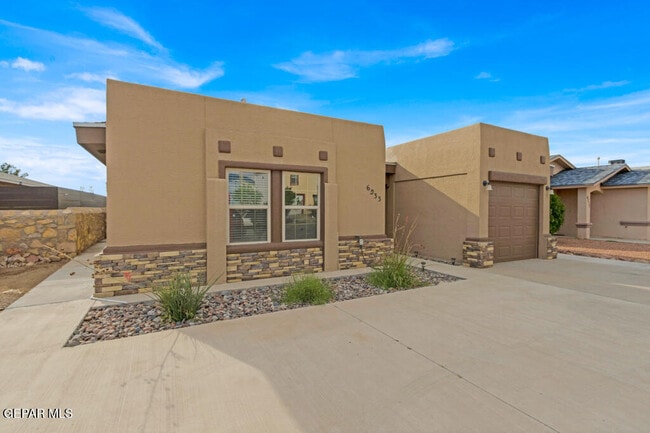 Building Photo - 6233 Patria St