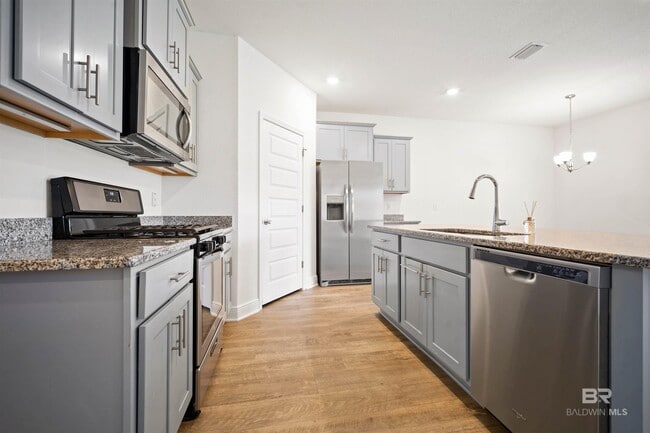 Building Photo - 13137 Cavalier St