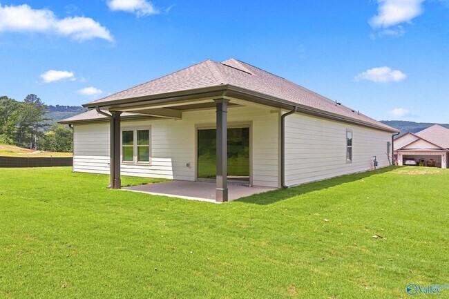 Building Photo - 7211 Holly Creek Dr SE