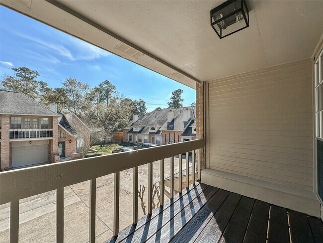 Building Photo - 5515 Strack Rd