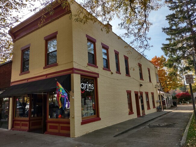 Building Photo - 326 Butler St