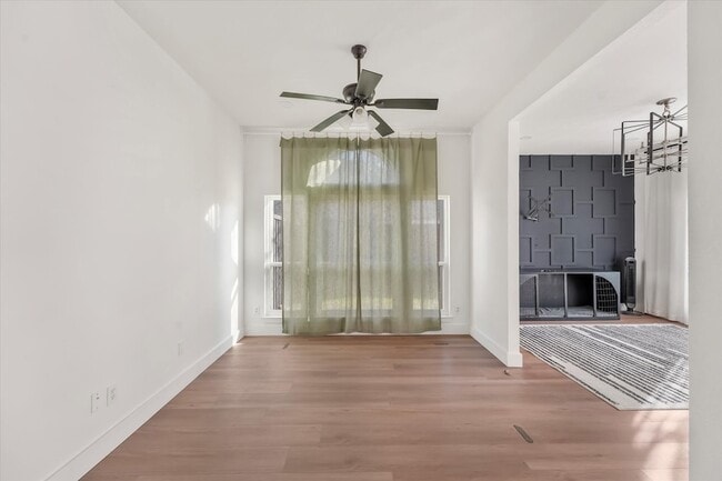 Building Photo - 8405 Greenspoint Dr