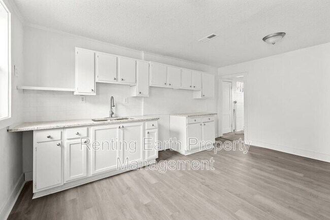 Building Photo - 2712 24th Street Ensley