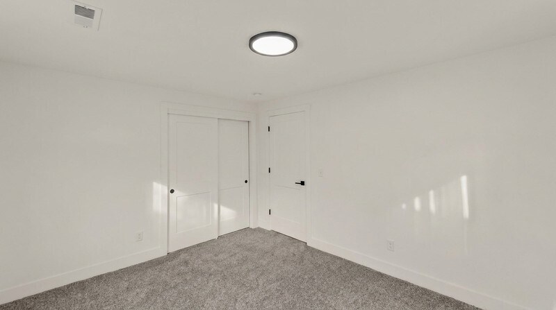 Building Photo - 9073 Elmhearst Dr