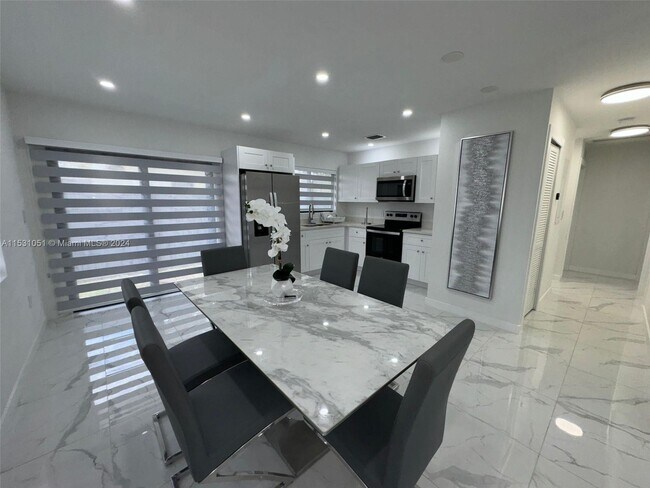 Building Photo - 2490 NW 44th St