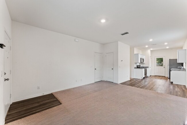 Building Photo - 6032 Pearl Mdw