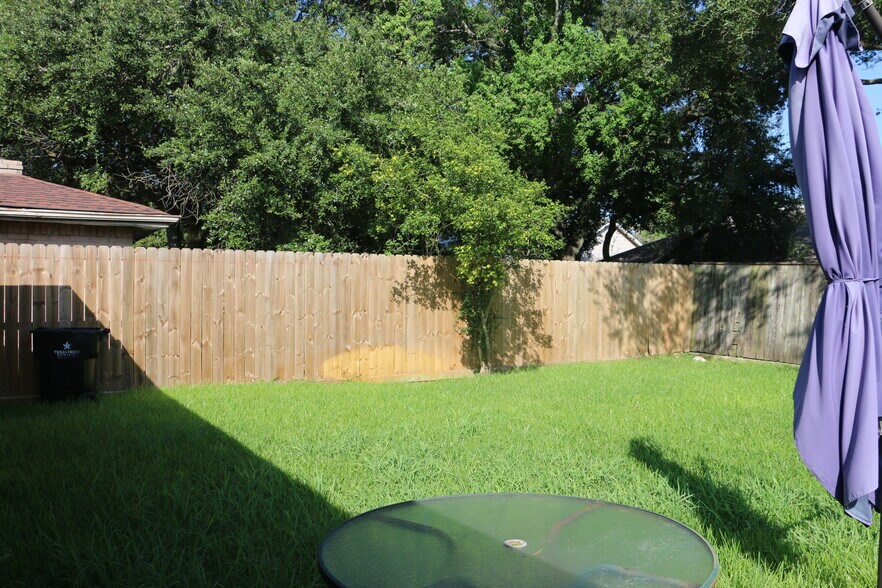 Building Photo - 446 Richvale Ln