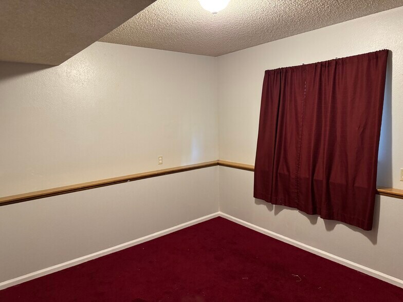 Building Photo - 4039 Cooke Dr