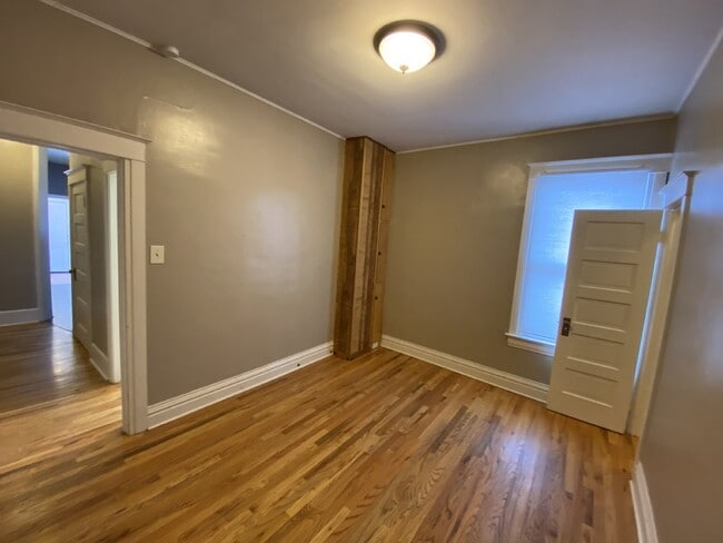 Building Photo - Charming Home in the Country Club Neighborhood!