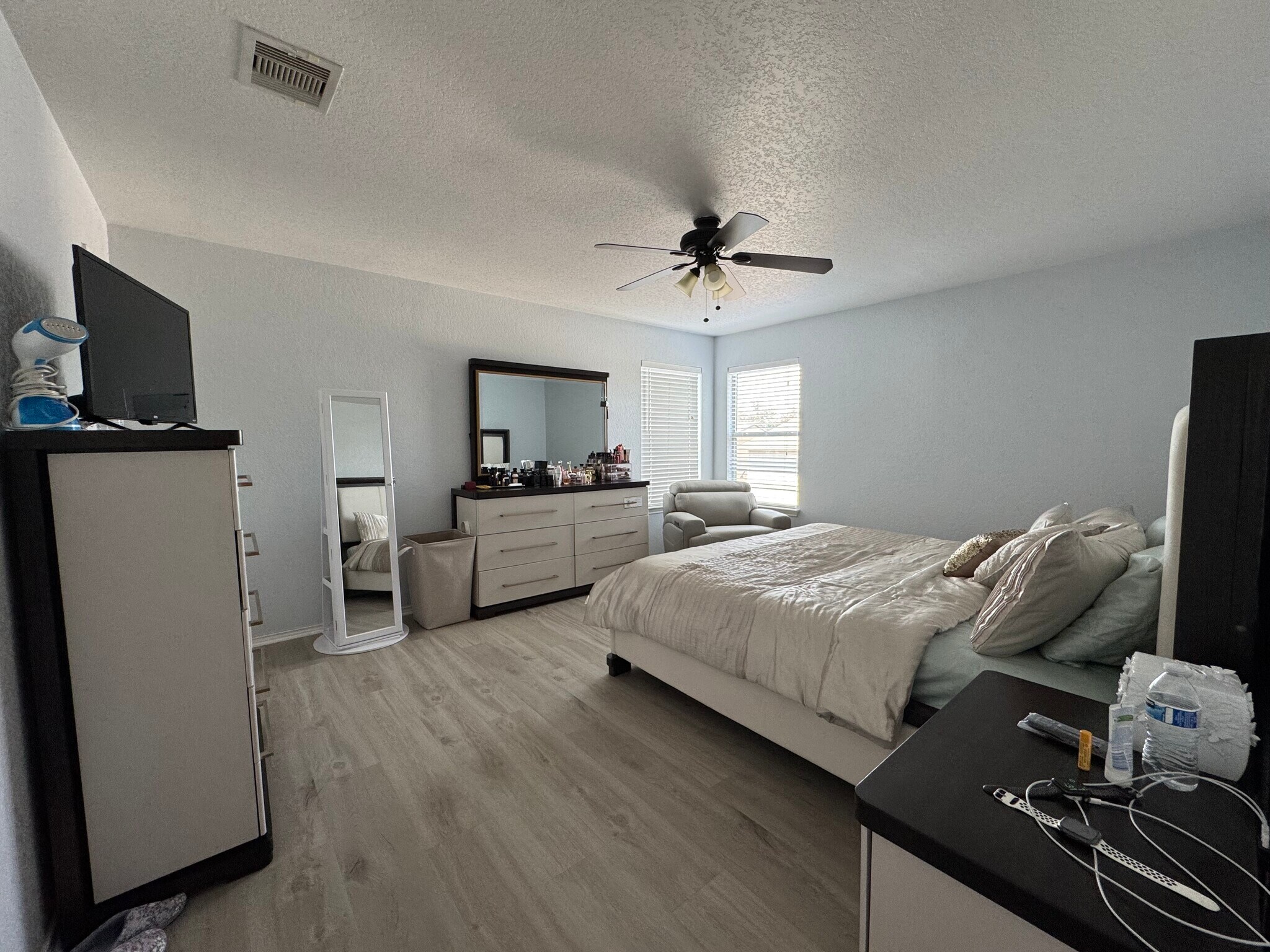 Building Photo - 5519 Spring Walk