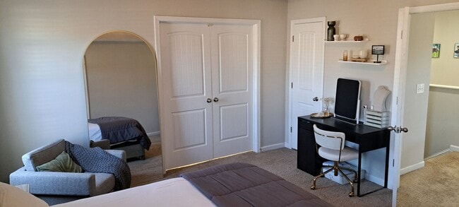 Building Photo - Magnificent Two Story Five Bedroom Home in Northeast Columbia -  Short Commute to Fort Jackson or...