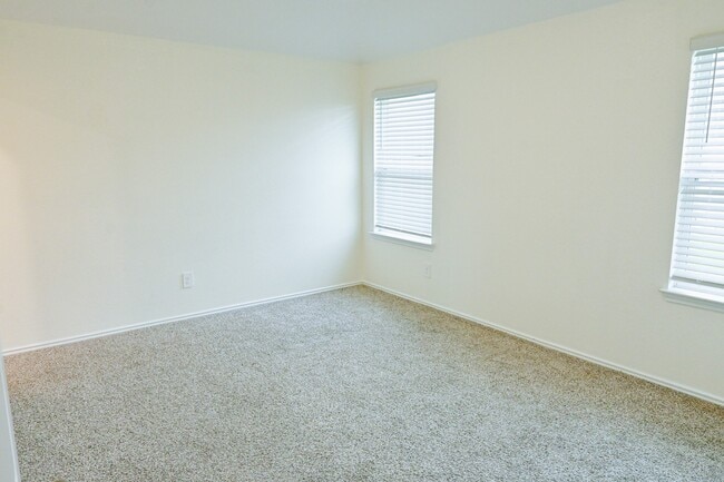 Building Photo - 12302 Rock Basin Dr