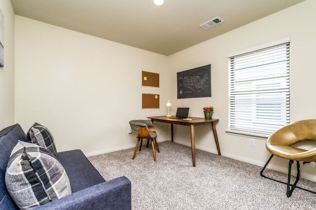 Building Photo - 712 Trinity Trl