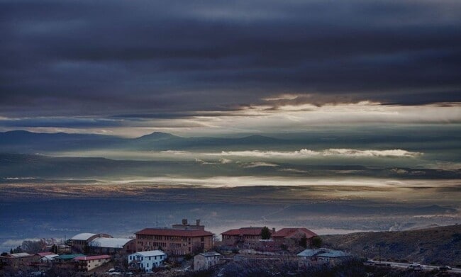 Building Photo - 3 Bedroom 1 Bath Apartment In Jerome conta...