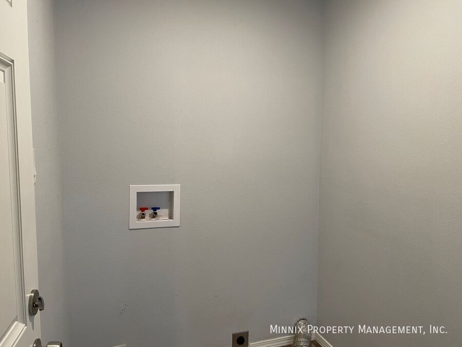 Building Photo - 8414 11th St