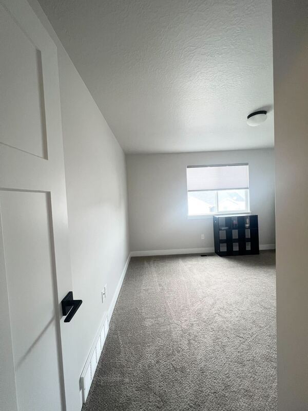 Building Photo - 11391 Mapleside Ln