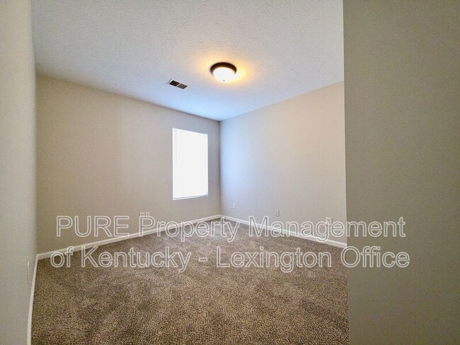 Building Photo - 280 Grinder Ct