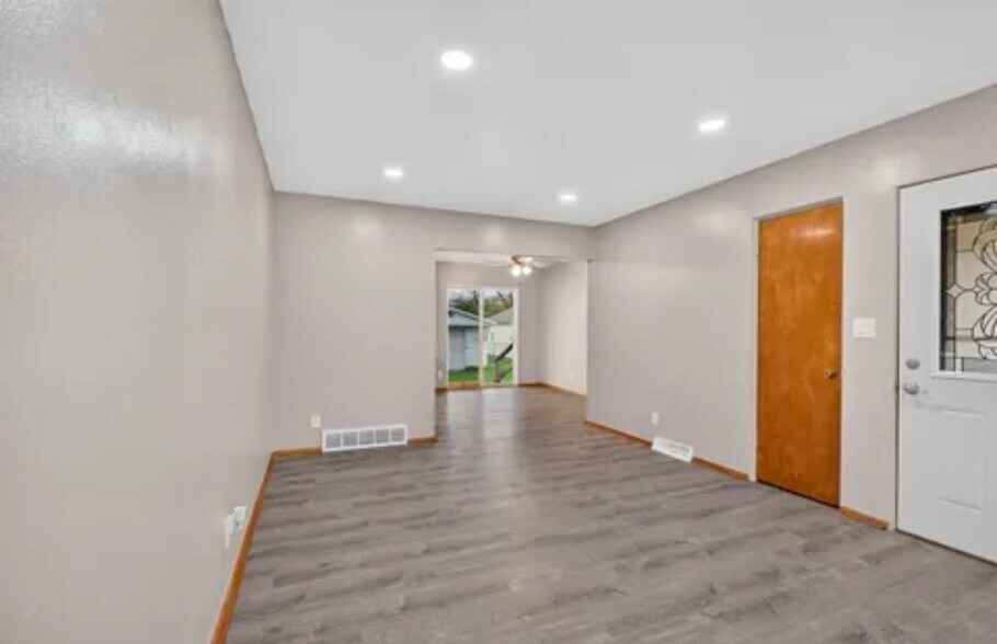 Building Photo - 1234 Northey St