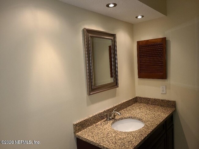 Building Photo - 5673 Bennington Dr