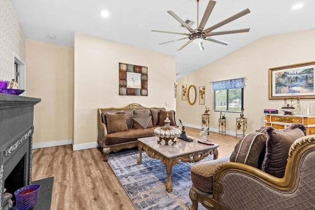 Building Photo - 2363 NW 13th Ct