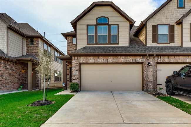 Building Photo - 8407 Hawthorn Vly Ln