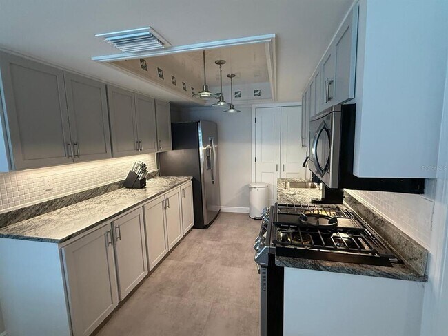 Building Photo - 1425 Appian Dr