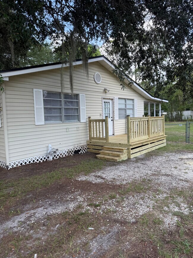 Building Photo - 105 Owen Acres Dr